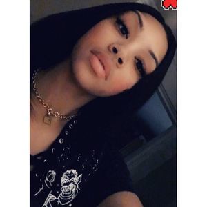 Meet your Posher, Monica